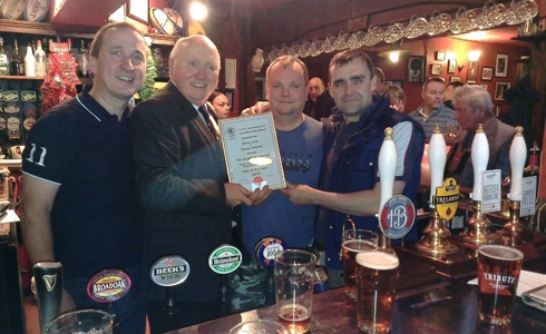 Simon, Dave & barman Dan with CAMRAswl's Martin Butler.